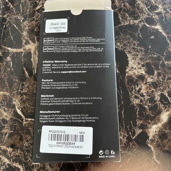 TOCOL 2+2 For iPhone Privacy Screen Protector 6.1''- 2 Pack Phone Case Bonus - Picture 2 of 12